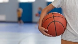 Прокуратура добилась покупки спортинвентаря для школы в Томари