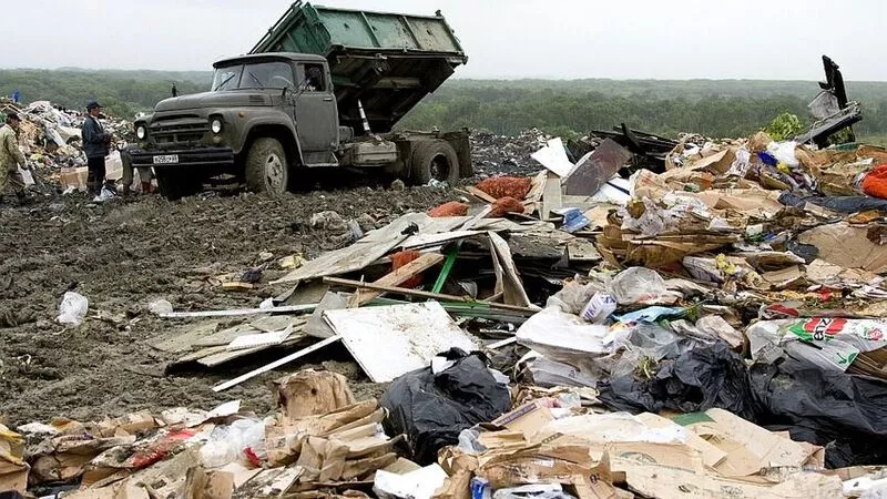На Сахалине заработало грузовое экотакси для вывоза строительного мусора