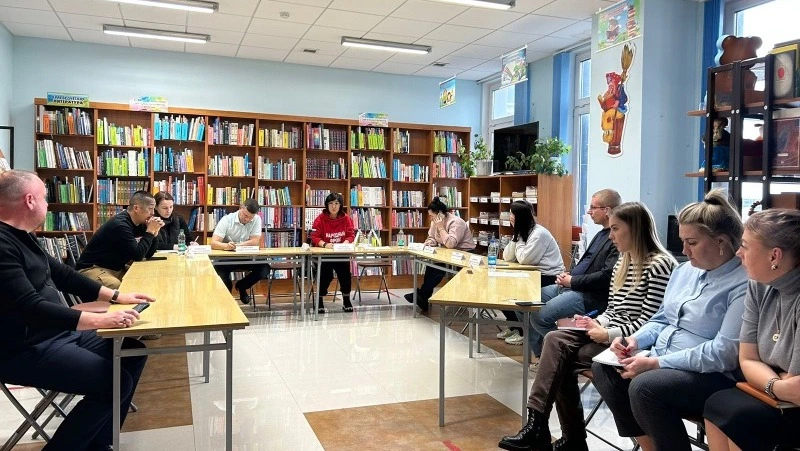 Вопросы сортировки мусора обсудили на встрече проекта «Управдом» в Курильском районе 