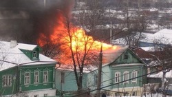 Пожар произошел ночью в СНТ «Энтузиаст» на окраине Южно-Сахалинска