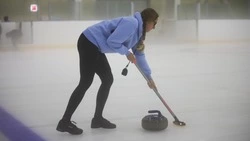 Чемпионат по керлингу стартовал в Сахалинской области