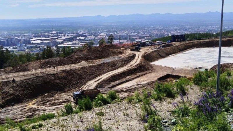 Стройку на «Горном воздухе» приостановили из-за серьезной угрозы оползня