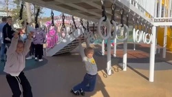 Детским праздником открыли новый игровой городок в Углегорске