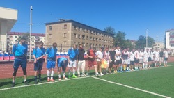 Футбол пришел в Углегорск: три команды сражаются за звание лидера