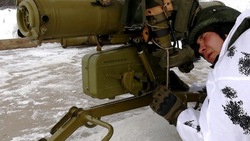 Военнослужащие отработали стрельбу из противотанковых ракетных комплексов на Сахалине