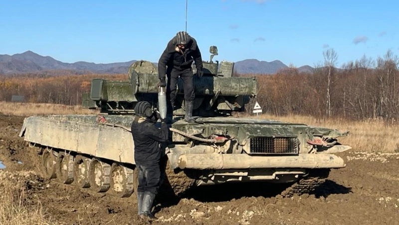 Мобилизованные сахалинцы отработали стрельбы на полигоне в Троицком