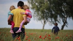 В Госдуме предложили ввести дополнительные выходные для многодетных семей