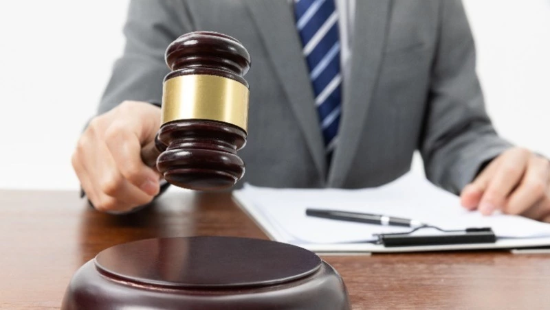 Житель Сахалина погасил крупный долг по алиментам из-за страха лишиться машины