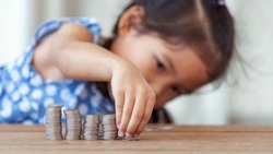 Размер социальных выплат и пособий вырастет с 1 февраля 2023 года в РФ