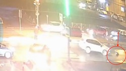 Внедорожник сбил перебегавшего дорогу ребенка у школы в Южно-Сахалинске