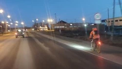 Охота на 100 тысяч рублей началась: первых участников «Велозимы» заметили в Южно-Сахалинске