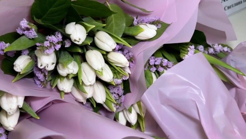 Жен и матерей участников СВО поздравляют с международным женским днем - Центр внимания 06.03.26