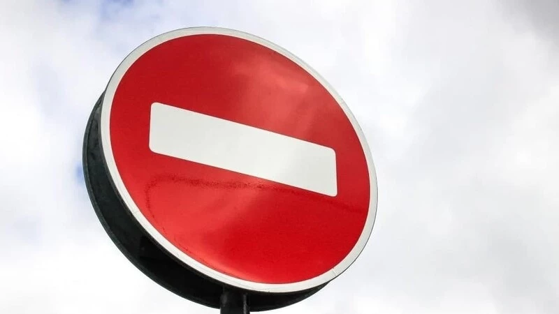 На три дня закрыли перекресток в центре Южно-Сахалинска