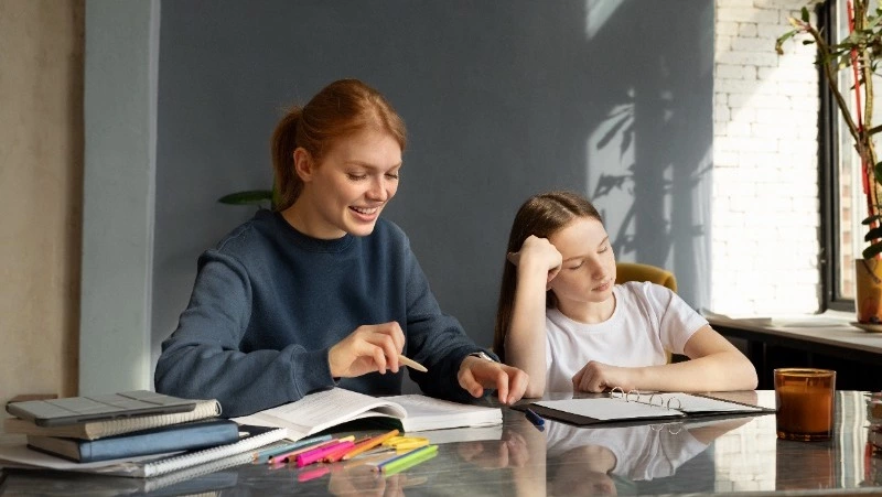 Более 60% родителей старшеклассников Южно-Сахалинска нанимают репетиторов