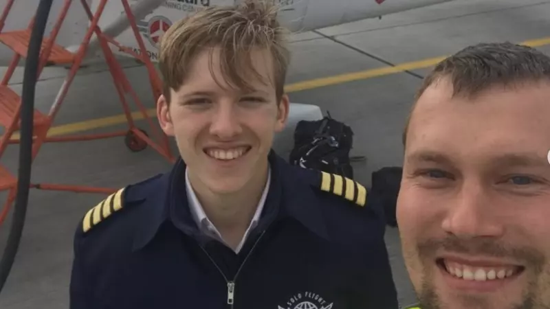 Пилот "Авроры" поделился ланчем с британцем, который летит кругосветку