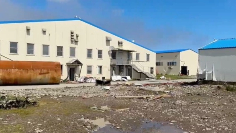 Цунами уничтожило все оборудование рыбзавода «Алаид» в Северо-Курильске