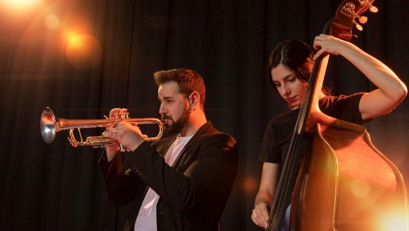 День работника культуры 2025: история и традиции праздника, душевные поздравления