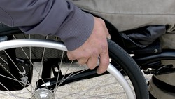 Сахалинка-инвалид 6 месяцев не могла получить кресло-коляску