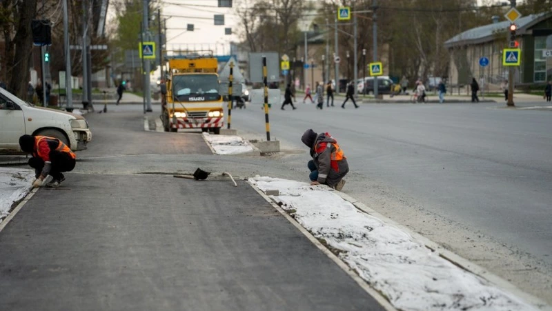 На первом участке проспекта Мира в Южно-Сахалинске завершают благоустройство