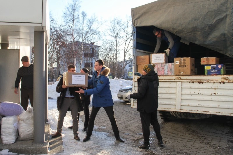 Корсаковцы собрали около двух тонн гуманитарной помощи