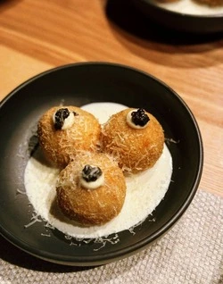 Аранчини с копченой уткой и грибами: простой рецепт от сахалинского су-шефа