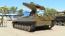 «Танковый вальс» и советская техника: на Сахалине открылся форум «Армия-2022»