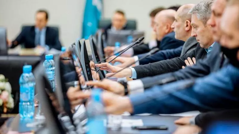 Депутаты одобрили выплату 10 тысяч сахалинцам