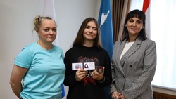 Сахалинская лыжница Юлия Завьялова получила удостоверение мастера спорта
