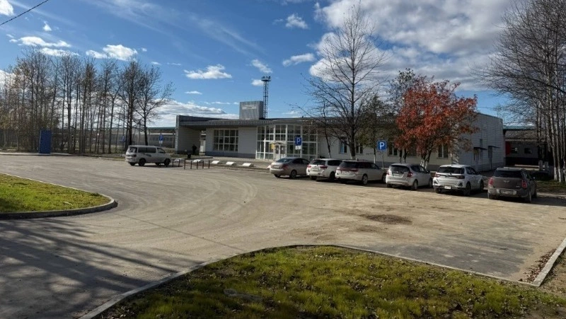 Привокзальные площади Ноглик и Томари обновили в рамках нацпроекта