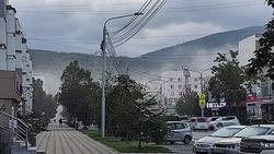 Туман опустился на улицы Южно-Сахалинска утром 27 сентября