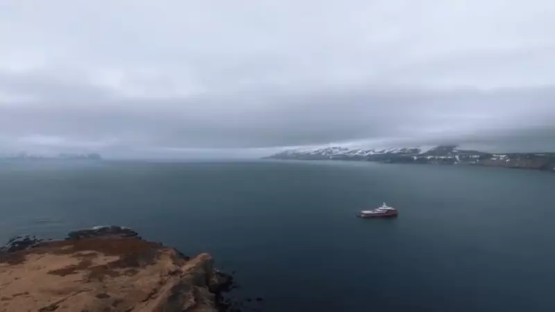 Пассажиры яхты Тинькова показали то, что другие не увидят на Курилах. ВИДЕО