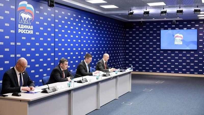 «Единая Россия» и «Почта России» создали штабы для контроля за модернизацией ОПС