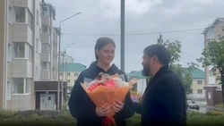 Очередные ключи от квартир вручили сиротам в Углегорском округе